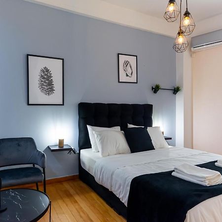 Couple Getaway With Queen Bed Leilighet Athen Eksteriør bilde
